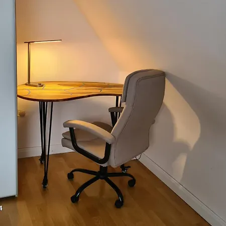 Апартаменты Modernes Mit 3 Zimmern Карлсруэ