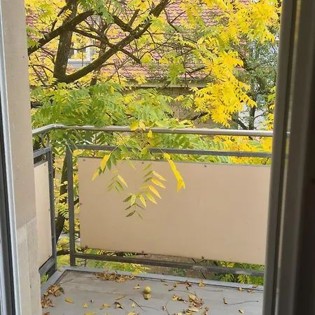 Modernes Mit 3 Zimmern Apartamento