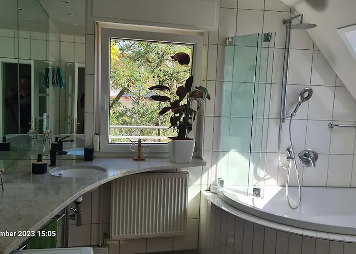 Modernes Mit 3 Zimmern Appartement Karlsruhe